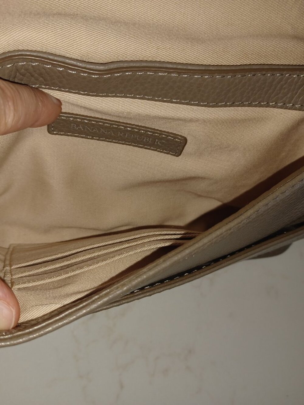 Banana Republic suede/leather shoulder bag - Picture 9 of 9